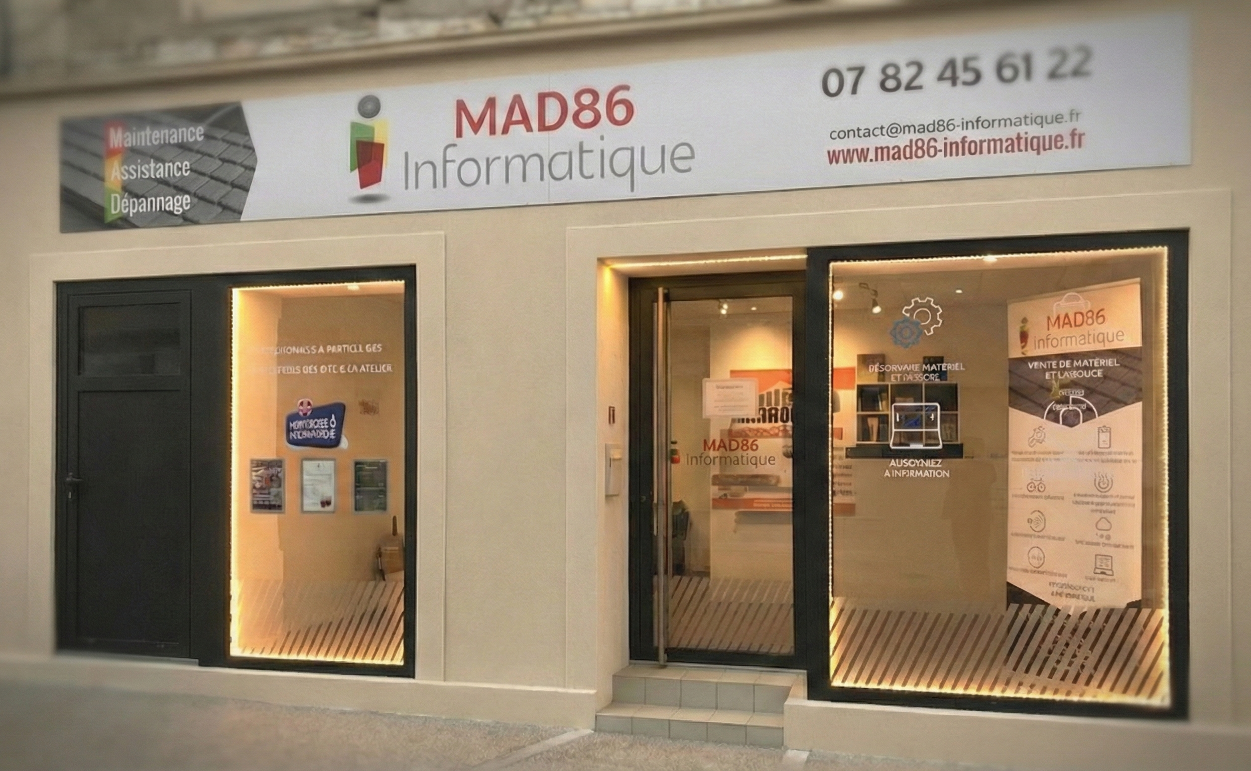 vitrine_mad86-informatique_neuville-de-poitou_86 Bureau MAD86-informatique 14 rue Victor Hugo 86170 Neuville de Poitou